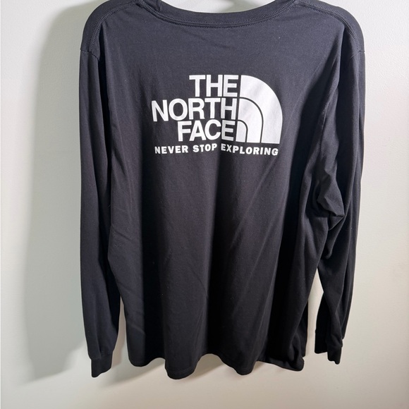 The North Face womens Black Long Sleeve Shirt - Picture 2 of 5